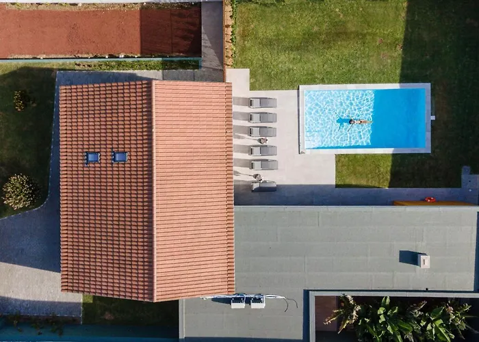 Populo's Place Villa *